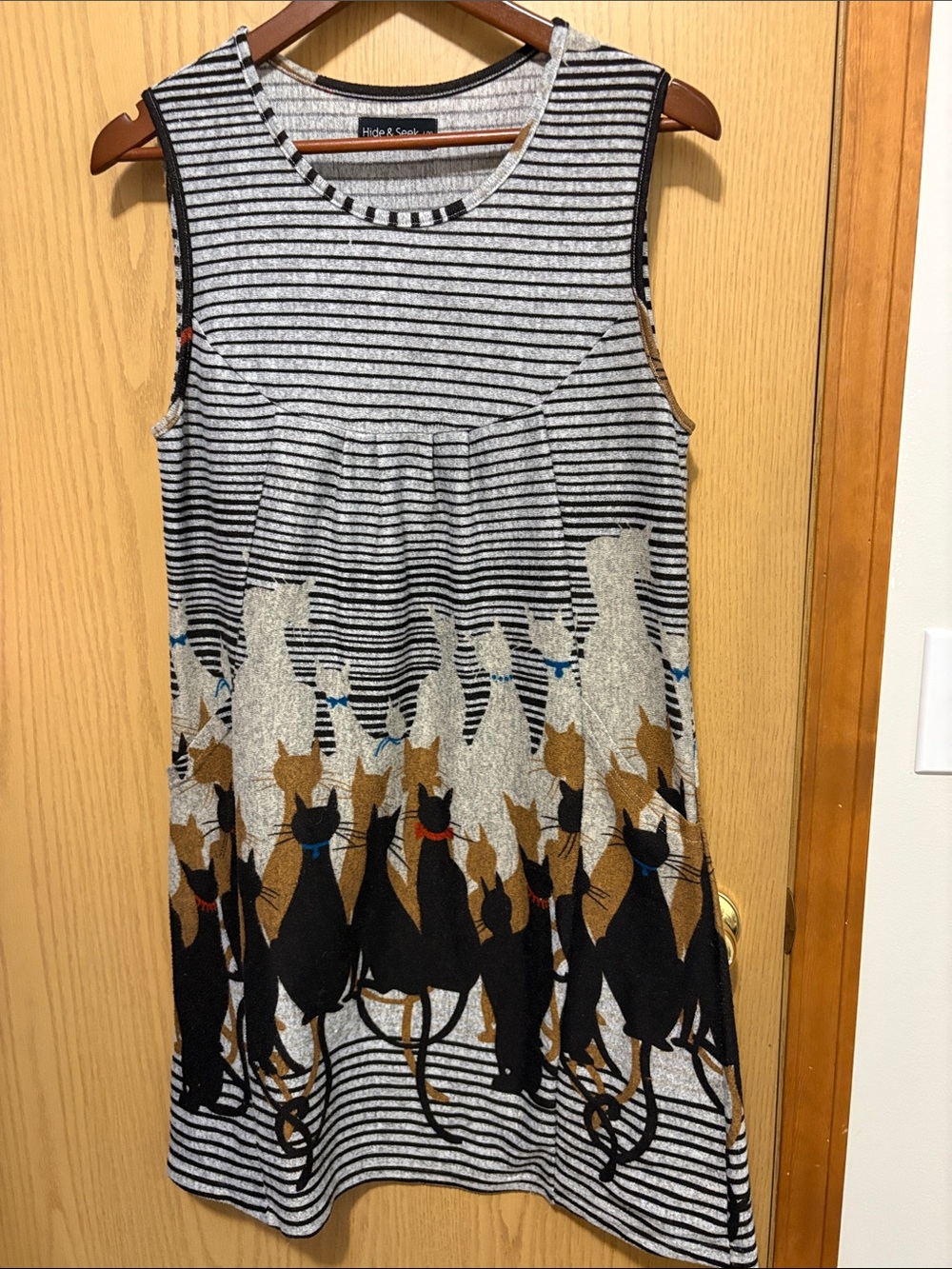 LadiesStriped Sleeveless Dress with Cat Print - Black & Gray